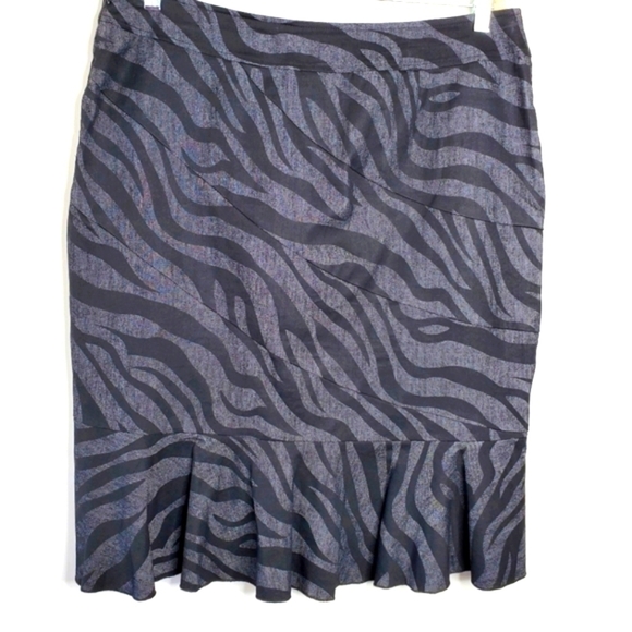 Sandro Asymmetrical Ruffle Hem Skirt 14 Gray Animal Print Stretch Abstract - Picture 4 of 12